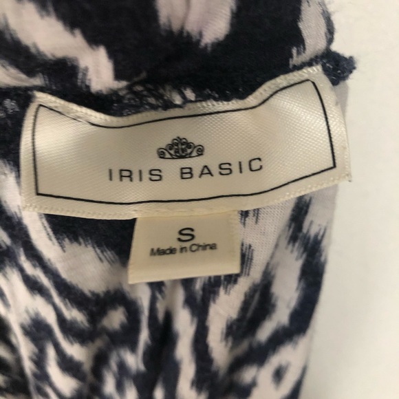 Iris Basic Maxi Dress - Picture 8 of 9